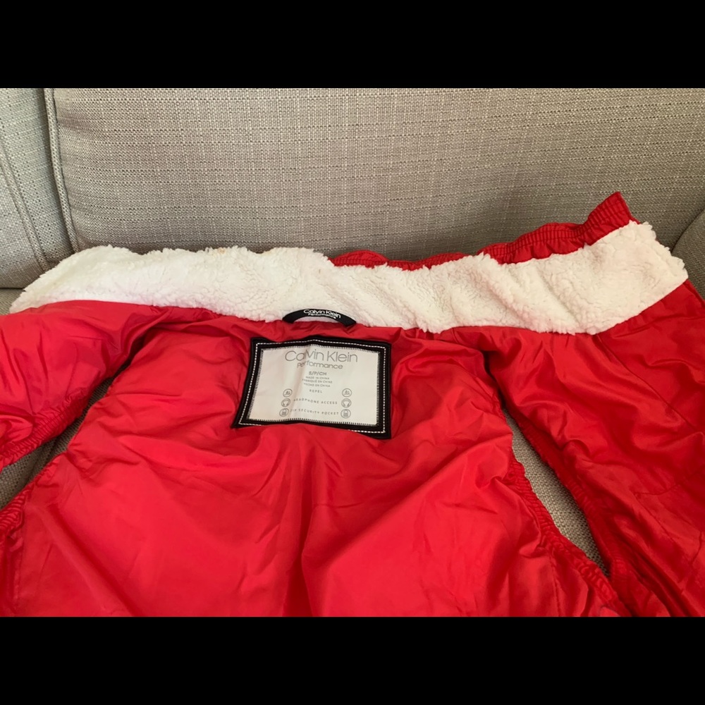Vest - Picture 3 of 4